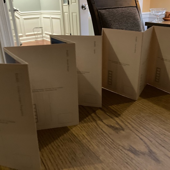 Souvenir Postcard Book-Paris Ville Lumiere 18 UNUSED Cards. Collectible & NEW. - Picture 7 of 14